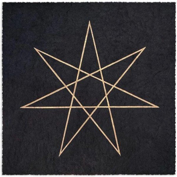 Veskor Cassiopeia HEPTAGRAMM {7/3} | Goldener Heilige Geometrie Stern Linoldruck | 22 × 22 cm