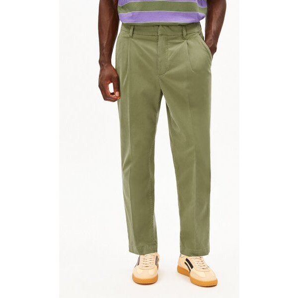 ARMEDANGELS TAAMIR PLEATED Herren Chinohose aus Bio-Baumwolle