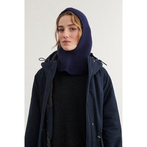 Basic Apparel Blanche Balaclava aus 100% Wolle