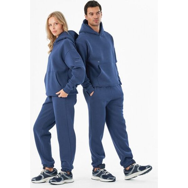 ORGANICATION HARVINN | Essentials Travel Unisex Hoodie aus Bio-Baumwolle und recyceltem Polyester