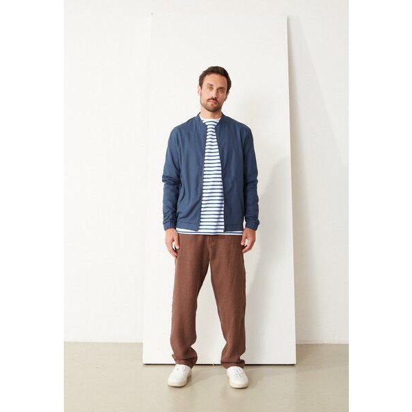 Givn Berlin Blousonjacke GBCASPER aus fester Bio-Baumwolle