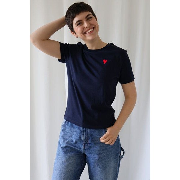 Kultgut Artdesign- Tailliertes Shirt 100% Biobaumwolle / little red heart