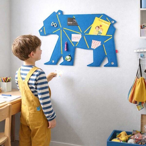 Bären-Pinnwand zum Stecken & Pinnen für Kinderzimmer von RÅVARE (BER)