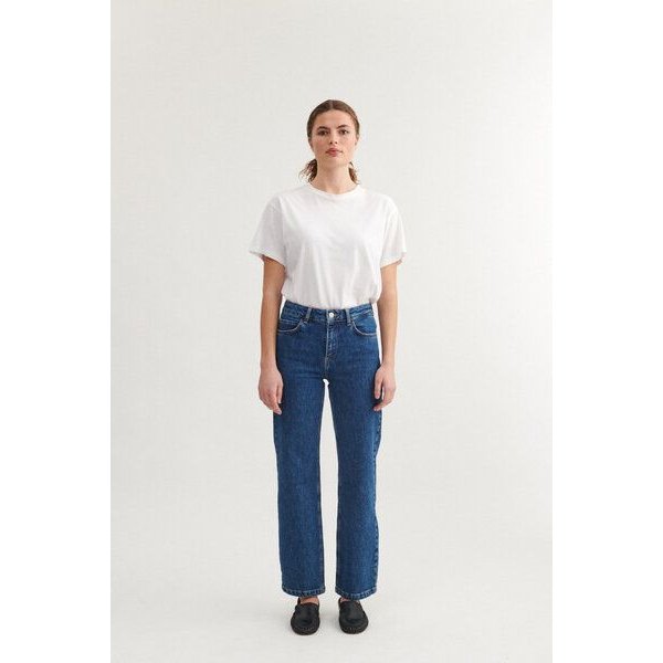 Basic Apparel Mom-Fit Jeans ELISA aus Bio-Baumwolle V2
