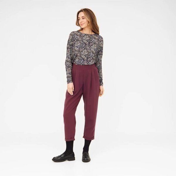 WiDDA berlin Bundfaltenhose JUPP beere aus ECOVERO®