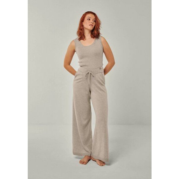 YOU LOOK PERFECT Merino Loungewear Set „Stricktop Blossom & Strickhose Frida"