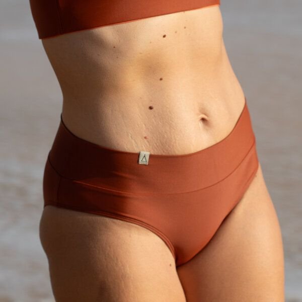 INASKA Soft Waist Bikini Hose FLOW