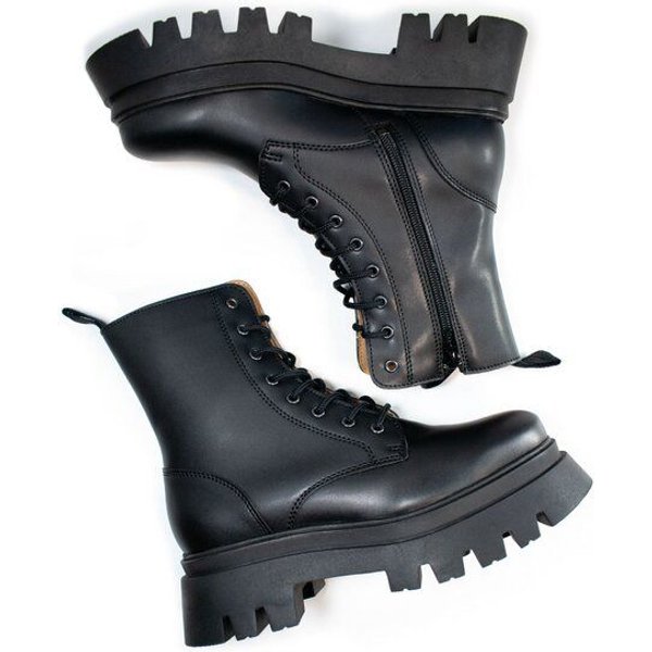Will's Vegan Shop Track Sole 8-Eye Lace Up Stiefel Damen