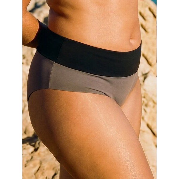 nice to meet me Wave Shorts – wendbares Bikiniunterteil aus ECONYL®
