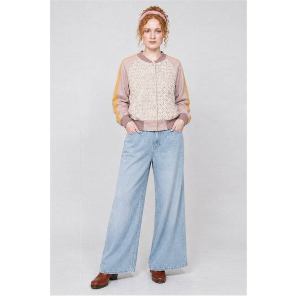 ein garten Studios College Jacke aus Baumwollbouclé & TENCEL – soft, sportlich, bewusst