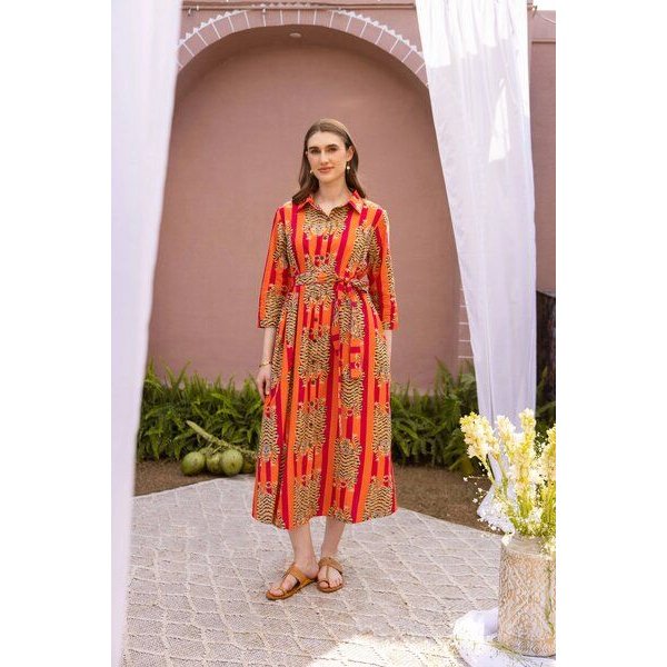 Haus of Namaste Midikleid aus Bio-Baumwolle mit Tiger-Print, Gürtel & Taschen – Rosa-orangefarbene Streifen | Ethisch, nachhaltig & fair