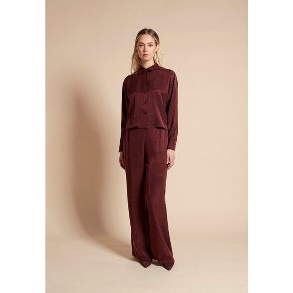 Givn Berlin Kurze Bluse GBSAVANNAH aus TENCEL