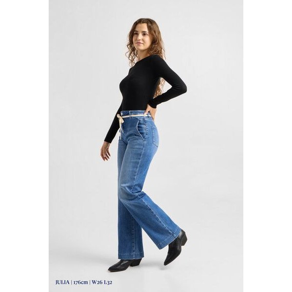 Damen Jeans DEW Flared High Waist French Pocket DAWN Bio-Baumwolle