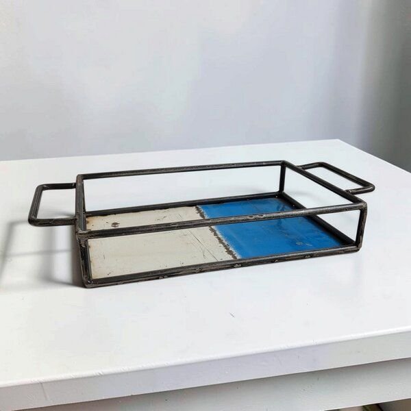 Moogoo Creative Africa Upcycling Tablett aus recycelten Ölfässern | Industrial Design Vintage