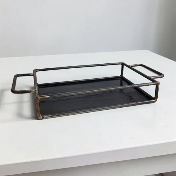 Moogoo Creative Africa Upcycling Tablett aus recycelten Ölfässern | Industrial Design Vintage