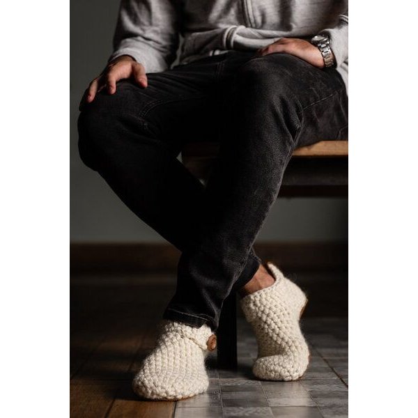 Knit Boots aus weichem Wollgarn – Damen & Herren, gehäkelt & handgefertigt | Kingdom of Wow