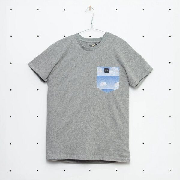 soki Choose Your Own Pocket T-Shirt mit Tasche aus geretteter Bettwäsche