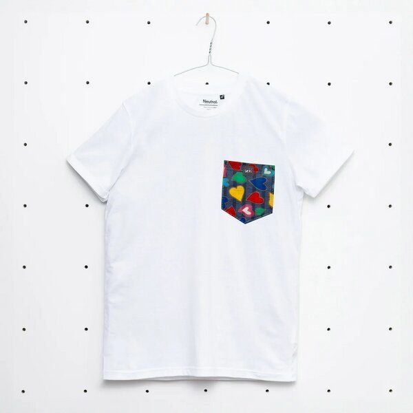 soki Choose Your Own Pocket T-Shirt mit Tasche aus geretteter Bettwäsche