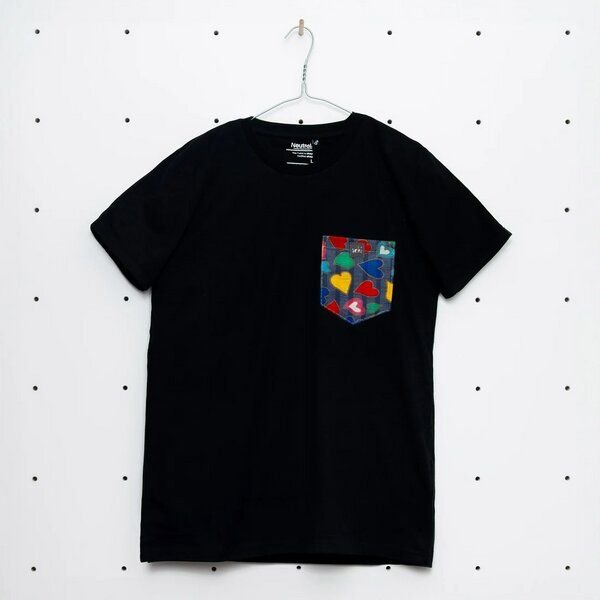 soki Choose Your Own Pocket T-Shirt mit Tasche aus geretteter Bettwäsche