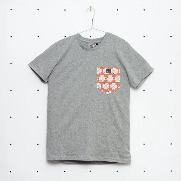 soki Choose Your Own Pocket T-Shirt mit Tasche aus geretteter Bettwäsche