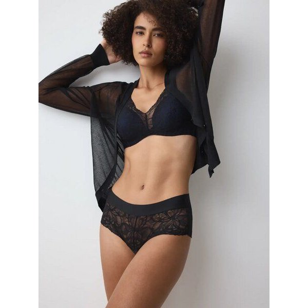 Triumph Spitzen-Shorty | Body Make-Up Illusion