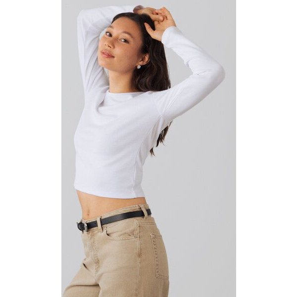 Honest Basics Damen Crop-Langarmshirt aus Bio- und recycelter Baumwolle