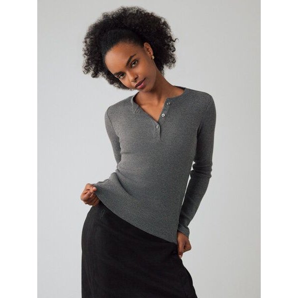 Honest Basics Damen Henley Langarmshirt aus Bio- und recycelter Baumwolle