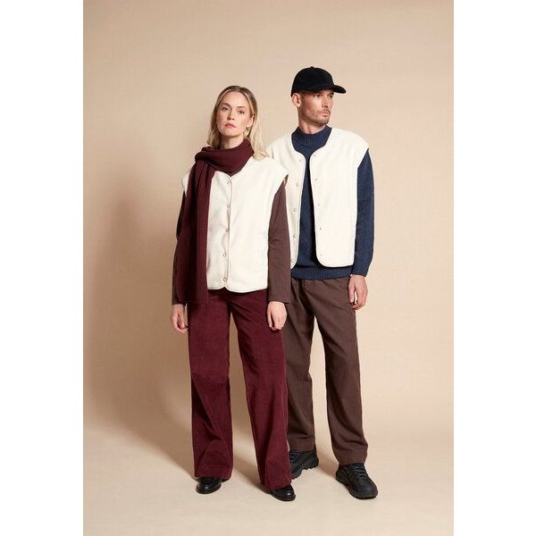 Givn Berlin Weste GBMARIS aus kuscheligem Fleece - Off White