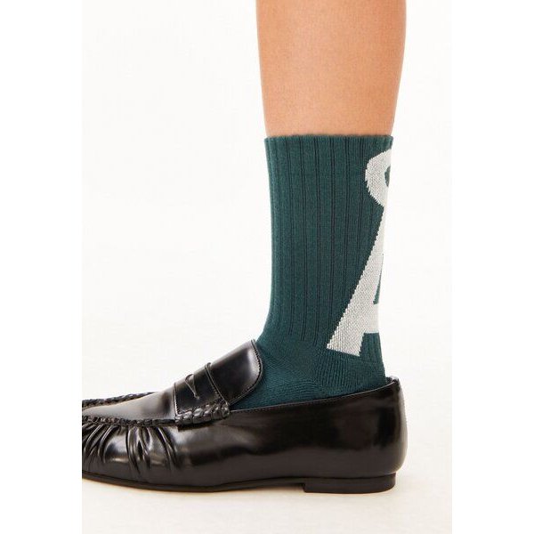 ARMEDANGELS SAAMUS SHORT Unisex Socken aus Bio-Baumwoll Mix