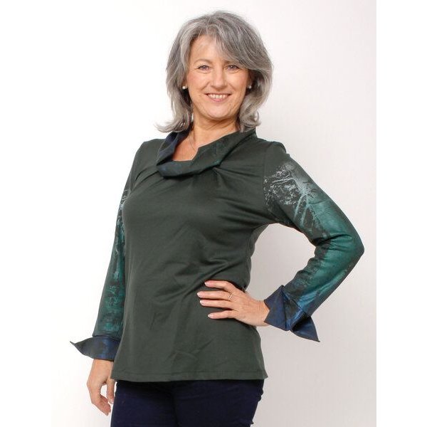 Peaces.bio - handbedruckte Biomode Edle Bluse "Tannentraum"