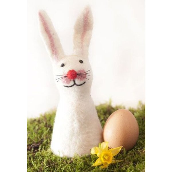 short'n'pietz Hase als handgefilzter Eierwärmer