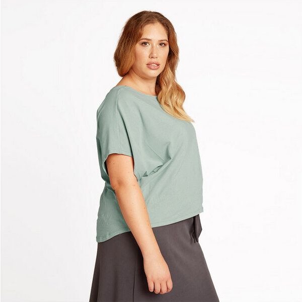 WiDDA berlin Rückenfreies Shirt FARI aus TENCEL® Modal Jersey