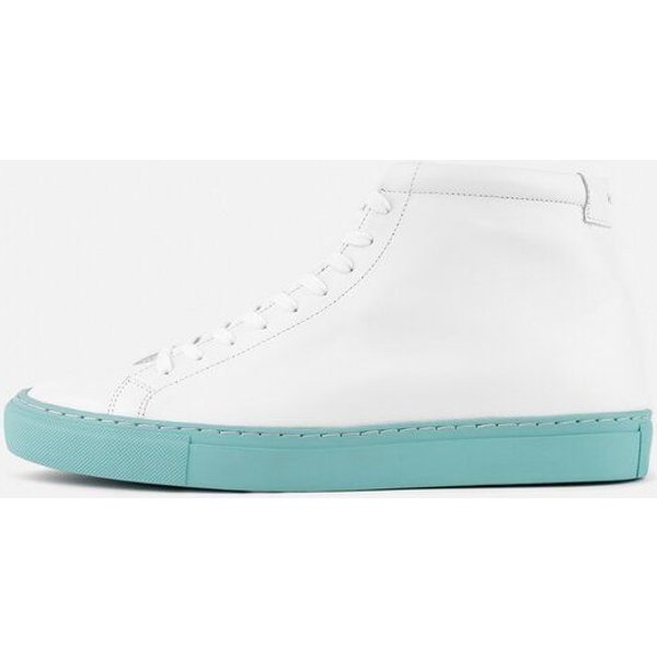 Kulson Mid Top Sneaker - Unisex - Clean Design - Recycled