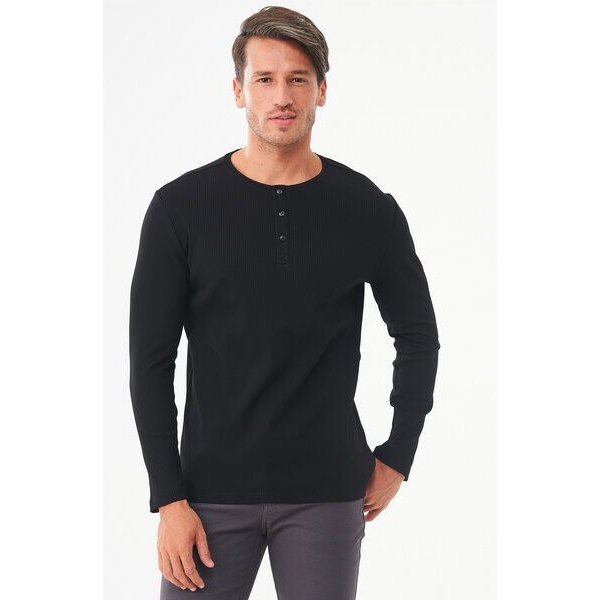 ORGANICATION Geripptes Henley Langarmshirt aus Bio-Baumwolle