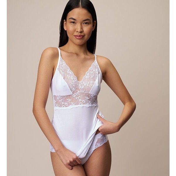 CASAGiN Tank-top aus Pflanzenfaser und biologisch-abbaubarer Spitze