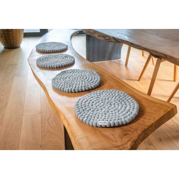 naturling Filzkugel Sitzkissen rund 34cm aus 100% Schurwolle