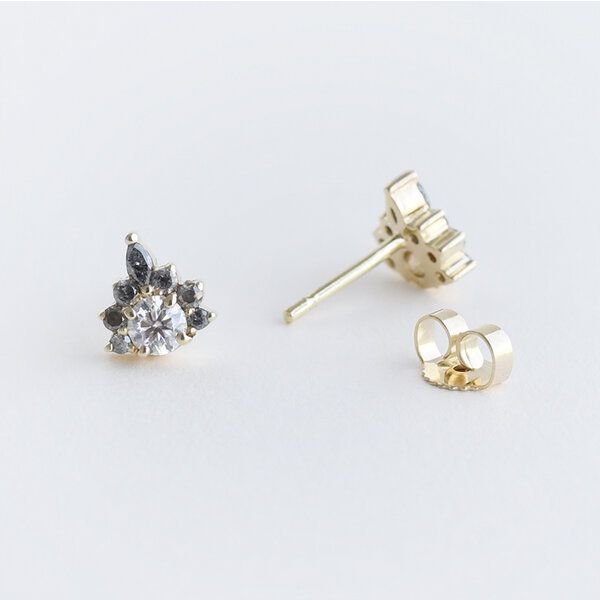 Eppi Ohrringe mit Moissaniten und Salt and Pepper Diamanten Kruno