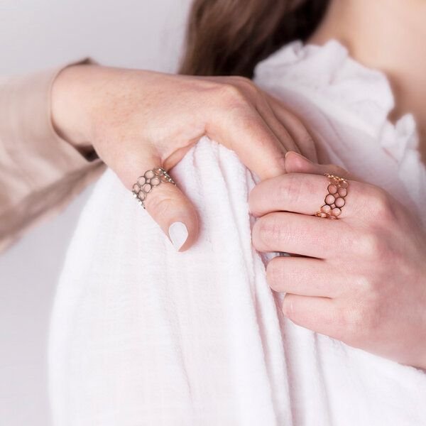 ALEXASCHA Mutter Tochter Ringset | 2 minimalistische Edelstahlringe | Ideal als Geschenk für Mutter, Tochter & Schwester