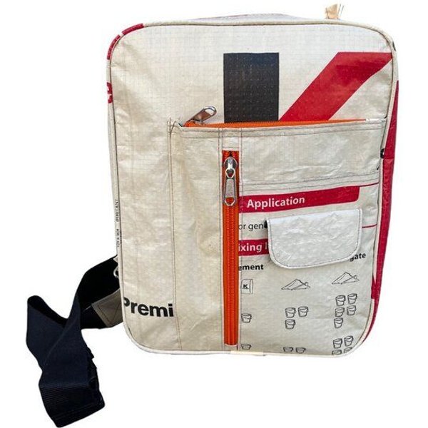 Beadbags CR01 Umhängetasche aus recycelten Zementsack
