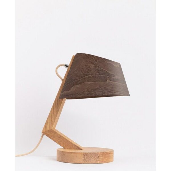 ALMUT von Wildheim Moderne Tischlampe aus Eiche Lampenschirm aus Naturmaterialien