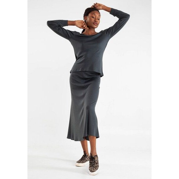 Alma & Lovis Midi-Rock aus Tencel und Wolle | Wool-Ten Rock