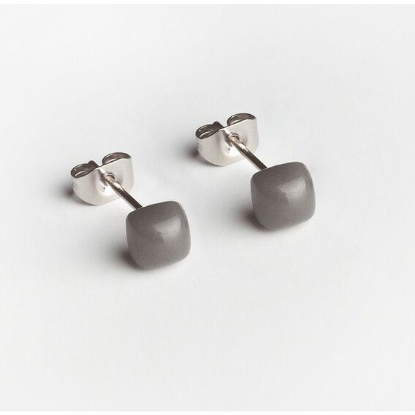 ALEXASCHA Winzige Ohrstecker aus recyceltem Glas | 4mm