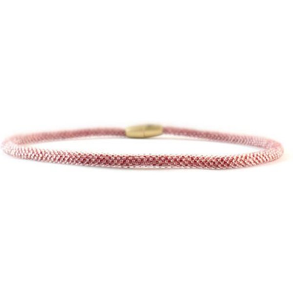 Sakiba Collier Svelte