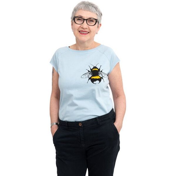 Hirschkind Frauen-Raglanshirt „Erdhummel“ hellgrau - Made in Kenia & handbedruckt in Berlin