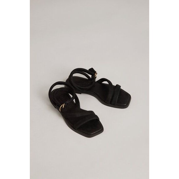 Addition Sustainable Apparel Tie Sandal aus Bio-Leder