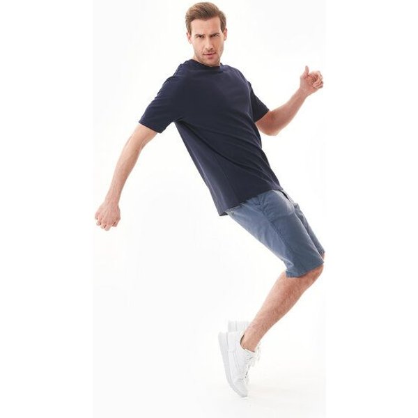 ORGANICATION Slim-Fit Chino-Shorts aus Bio-Baumwolle