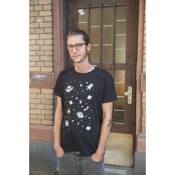 päfjes Lost in Space - Fair Wear Bio Männer T-Shirt - Black