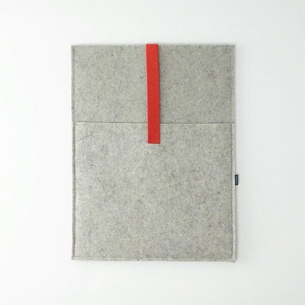 matilda k. manufaktur Minimalistische Hülle aus Wollfilz 'moritz' (mit Einsteckfach) für Tablet | für apple ipad | ipad air | ipad pro 11 | 12,9 zoll