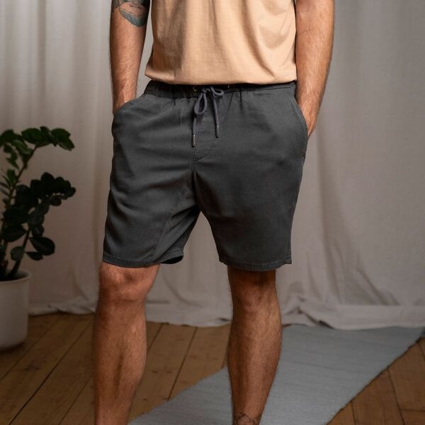 Vresh Clothing Vabsi - Shorts aus TENCEL (TM) Lyocell