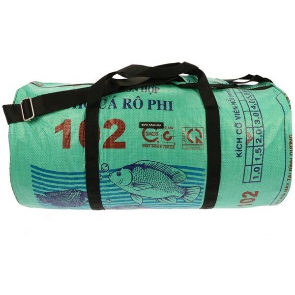 MoreThanHip Wochenend- oder Sporttasche 40L aus recycelten Zement-oder Tierfuttersäcken - Jumbo